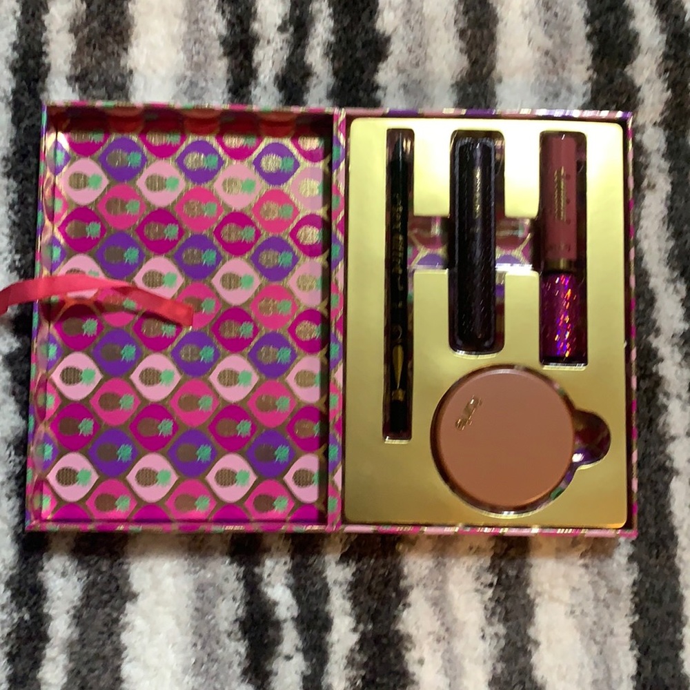 TARTE Makeup -eyeliner, mascara, blush & lip paint